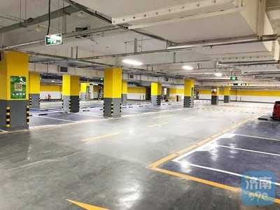 泉城广场智能停车场今起试营业 智慧出行新体验，便捷服务暖人心
