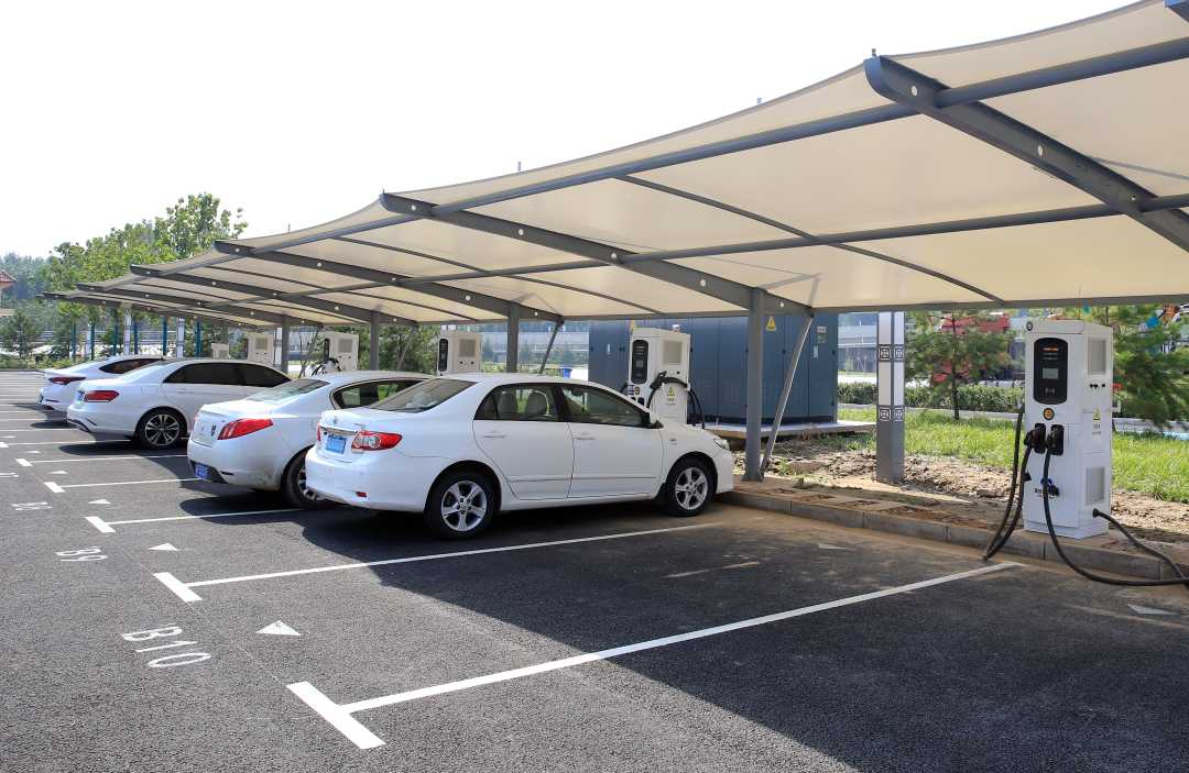 河北省首个开放式服务区正式亮相 打造新时代“停车服务+”体验